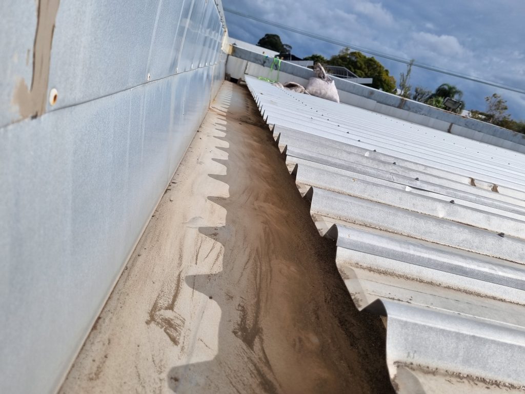 commercial gutter cleaning perth, warehouse gutter cleaning, industrial gutter cleaning perth